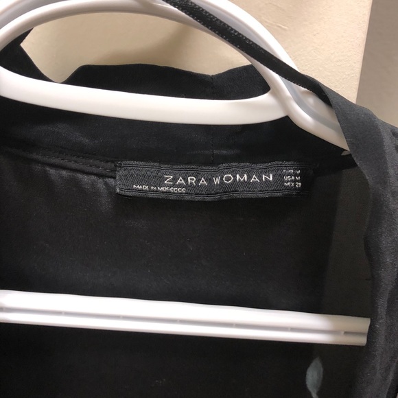 Zara Floral Blouse - Picture 2 of 2